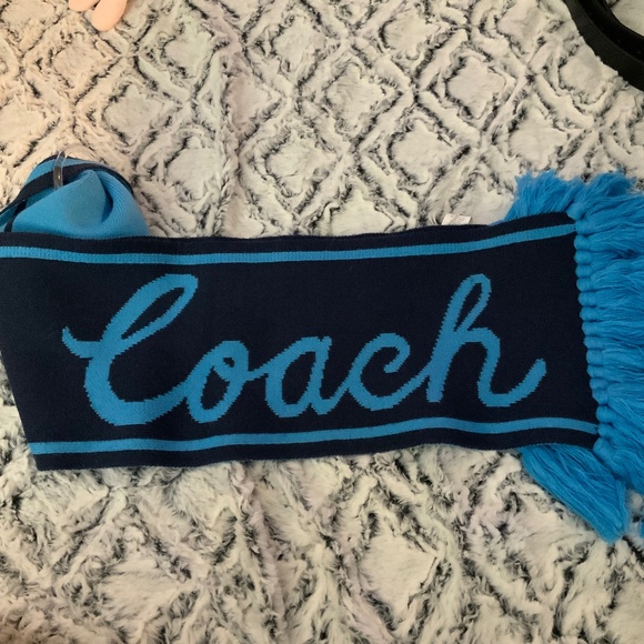 Coach Varsity Logo Knit Scarf Brand New With Tags - Picture 1 of 4